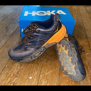 Mens Hoka Speedgoat 4 trail running shoe. Size 10.5. Width D. Black iris/bright
